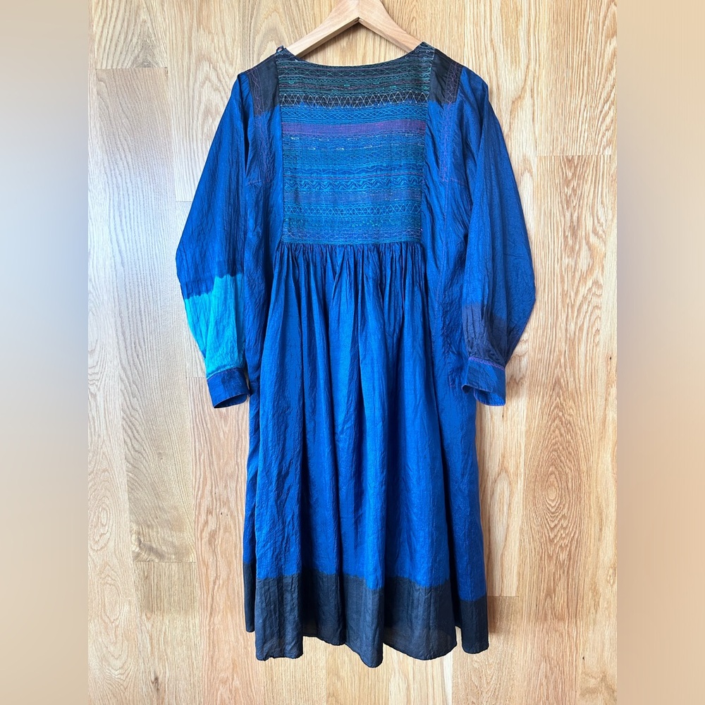 Injiri Dress Blue Silk